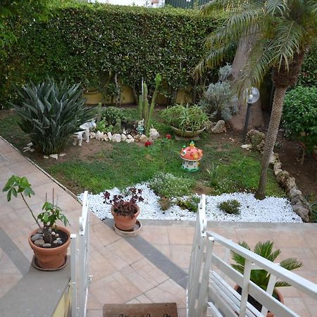 La Casa Del Mare Apartment Нетуно Екстериор снимка