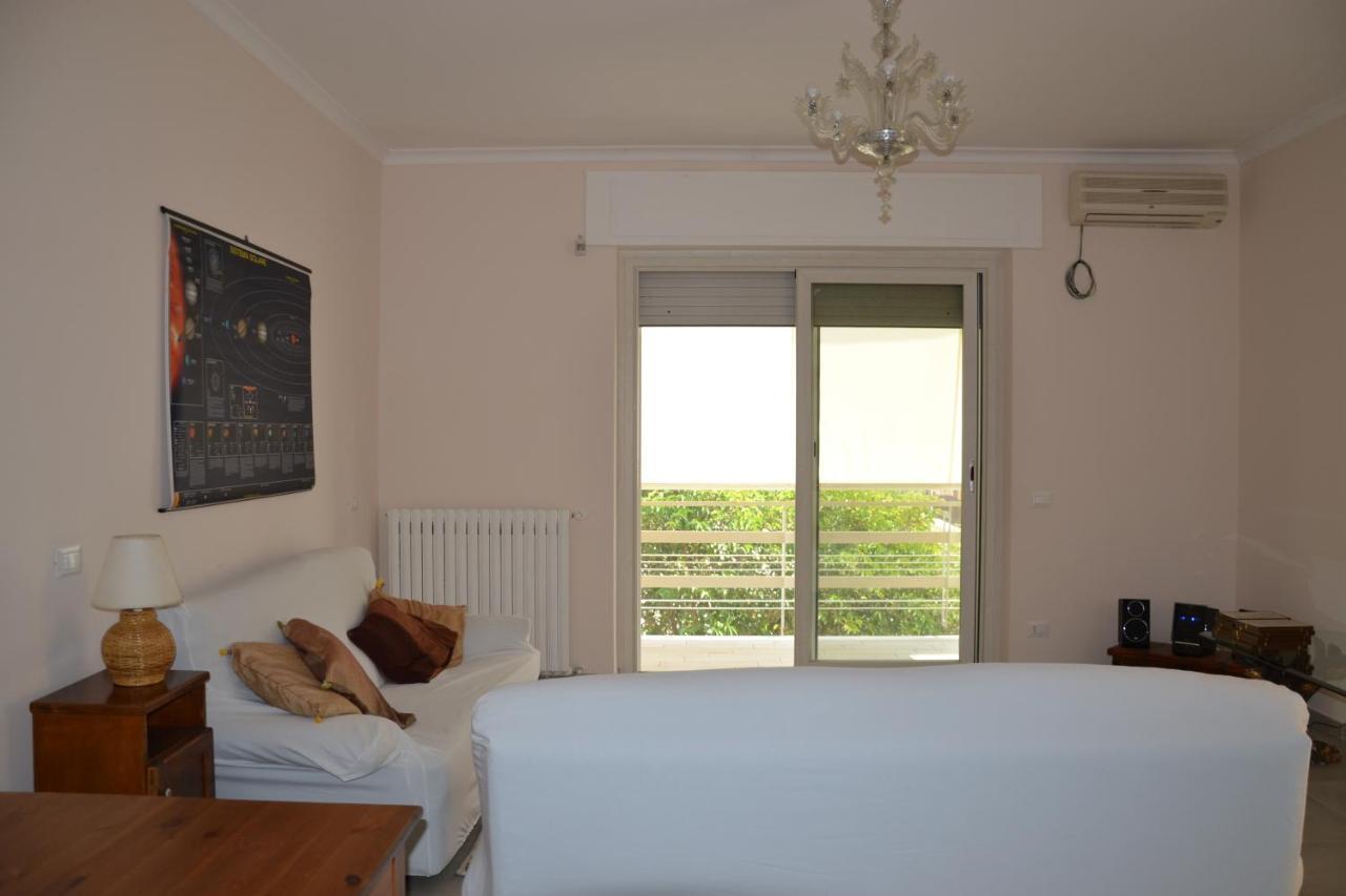 La Casa Del Mare Apartment Нетуно Екстериор снимка