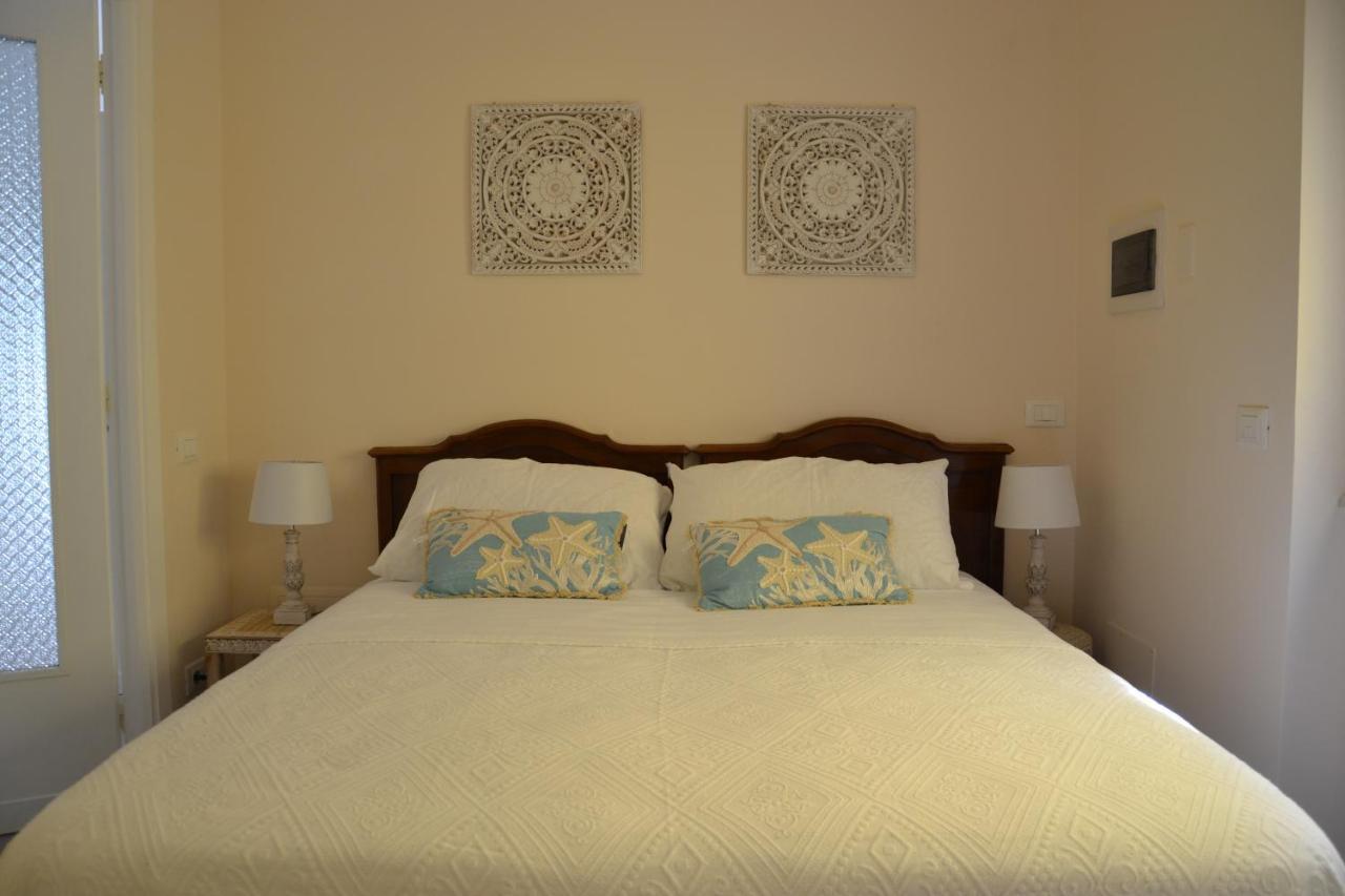 La Casa Del Mare Apartment Нетуно Екстериор снимка